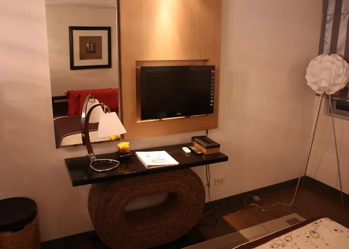 Aparthotel Lpi Centre Residences Manila